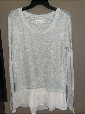 Abercrombie & Fitch Light Gray Layered Hem Women's Sweater Top - Casual Chic M